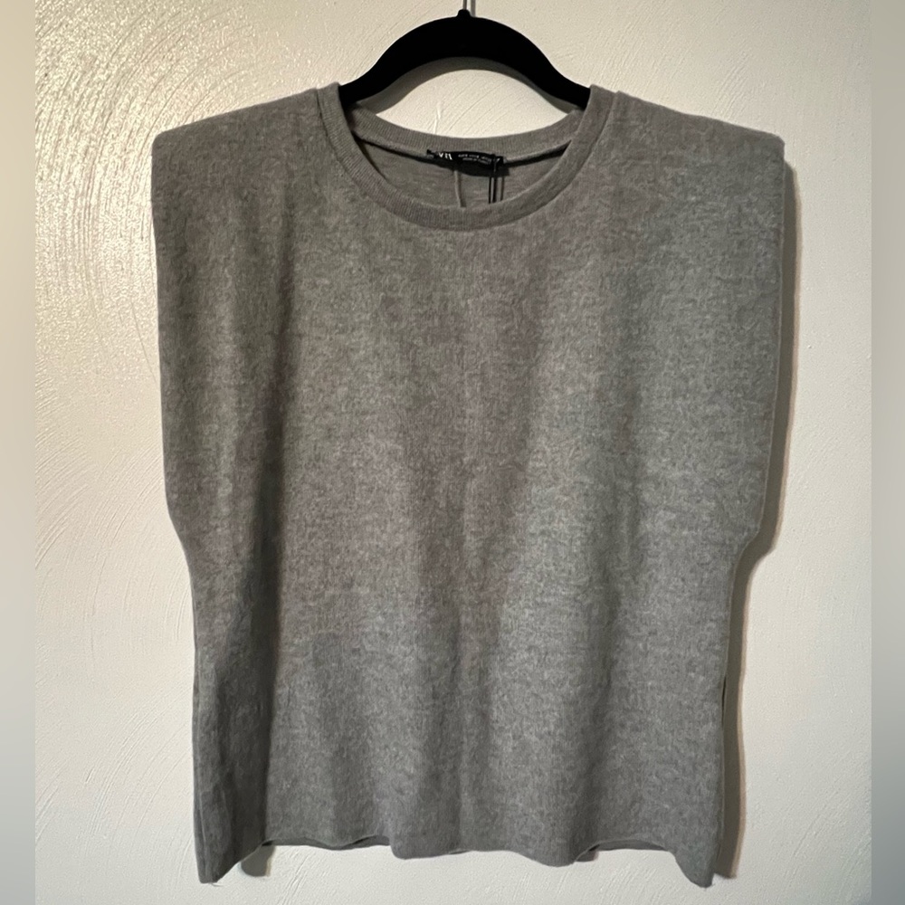 Zara sweater top